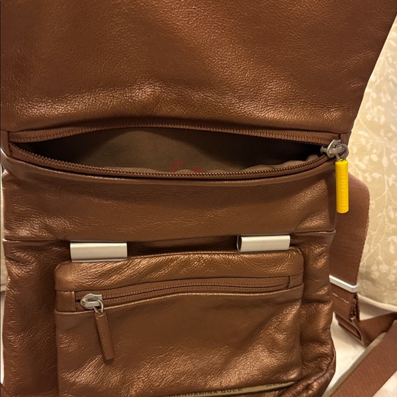 Mandarina Duck Brown Messenger Leather Crossbody Bag - Picture 10 of 16